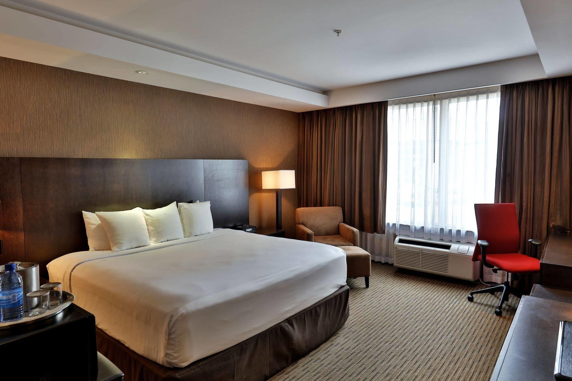 Edmonton Hotel & Convention Center Edmonton Extérieur photo