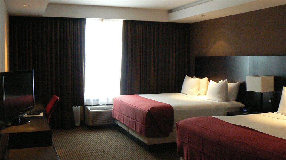 Edmonton Hotel & Convention Center Edmonton Extérieur photo